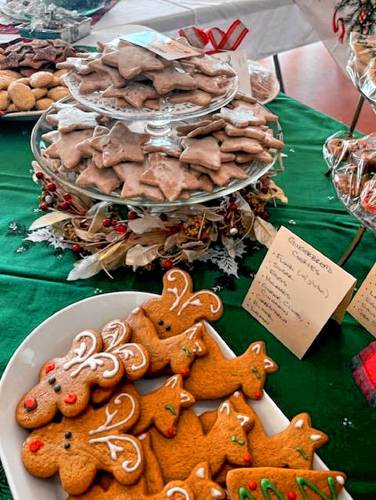 Holiday cookies at the market.
